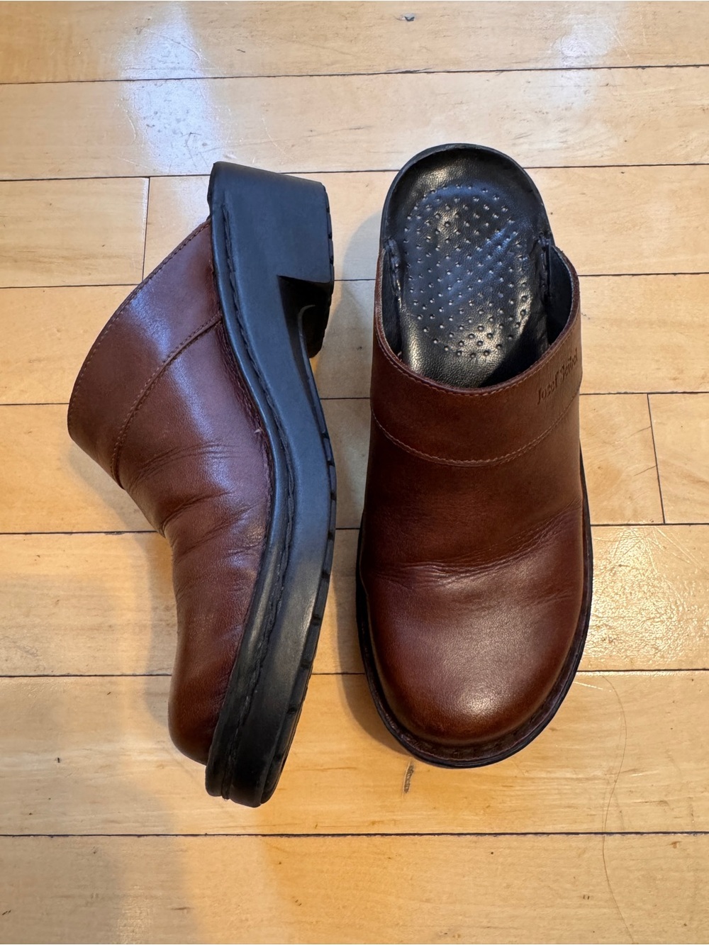 Josef Seibel Women’s Dark Brown Leather Slip-On Clogs Sz 36EU